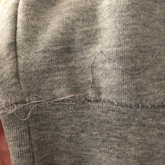 University of Manitoba Zip-Up Hoodie - Picture 15 of 15